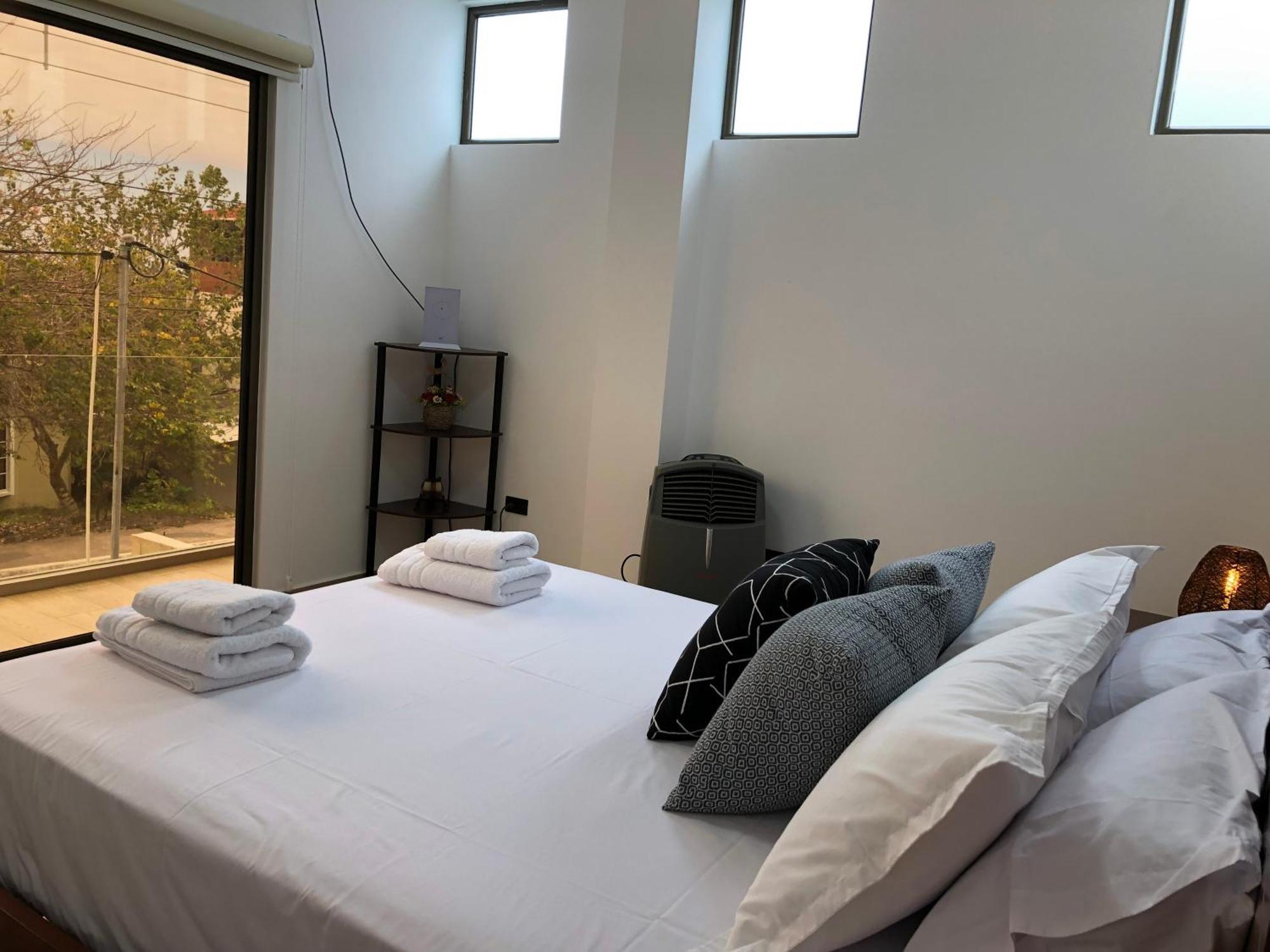 Suites En El Paraiso San Cristobal Galapagos 푸에르토 바케리조 모레노 외부 사진
