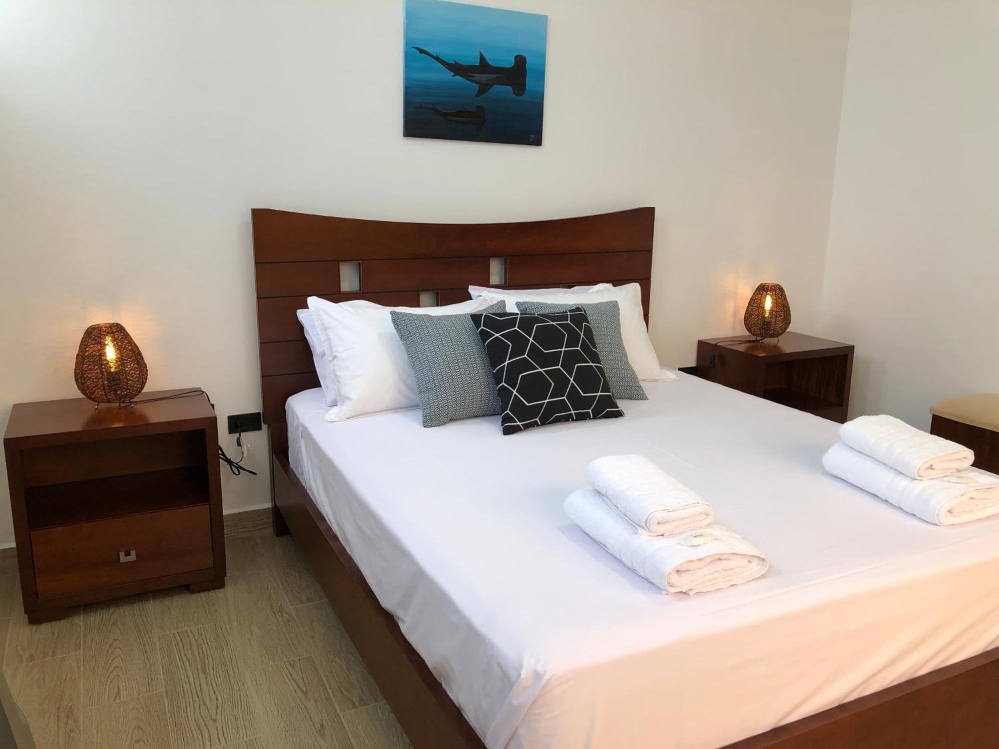Suites En El Paraiso San Cristobal Galapagos 푸에르토 바케리조 모레노 외부 사진