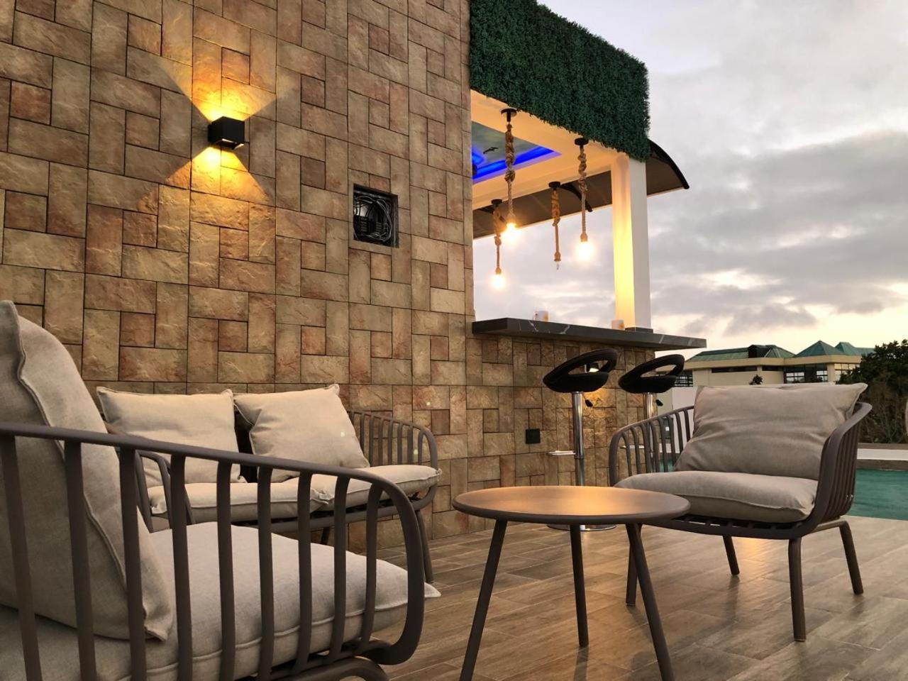Suites En El Paraiso San Cristobal Galapagos 푸에르토 바케리조 모레노 외부 사진